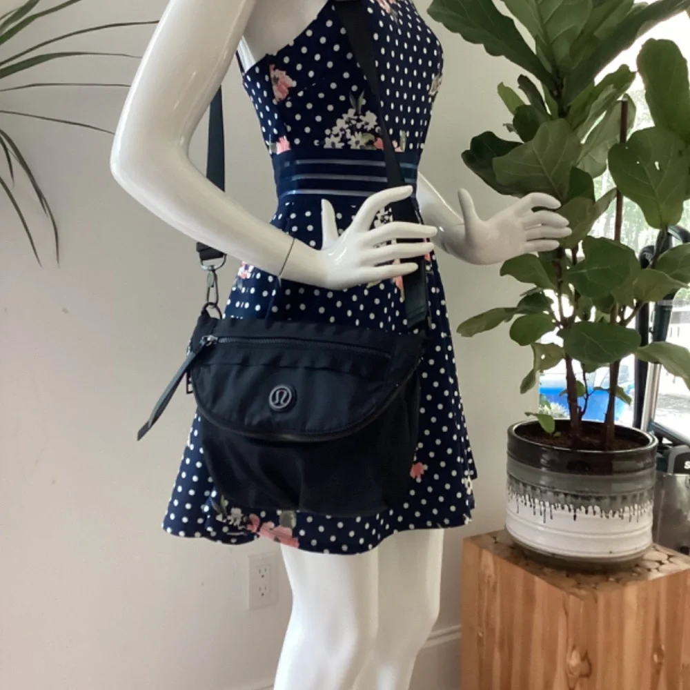 NWT CITY STUDIO FLORAL BLUE SPAGHETTI STRAPS SWING DRESS sz 5